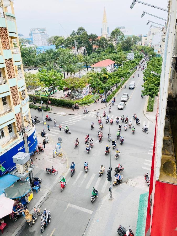 Home Away Homestay, City Center, D1 Ho Chi Minh City Exterior photo